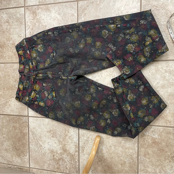 Authentic Made In The Shade Vintage Floral High Rise Mom Jeans  Size 13 USA - Picture 6 of 13